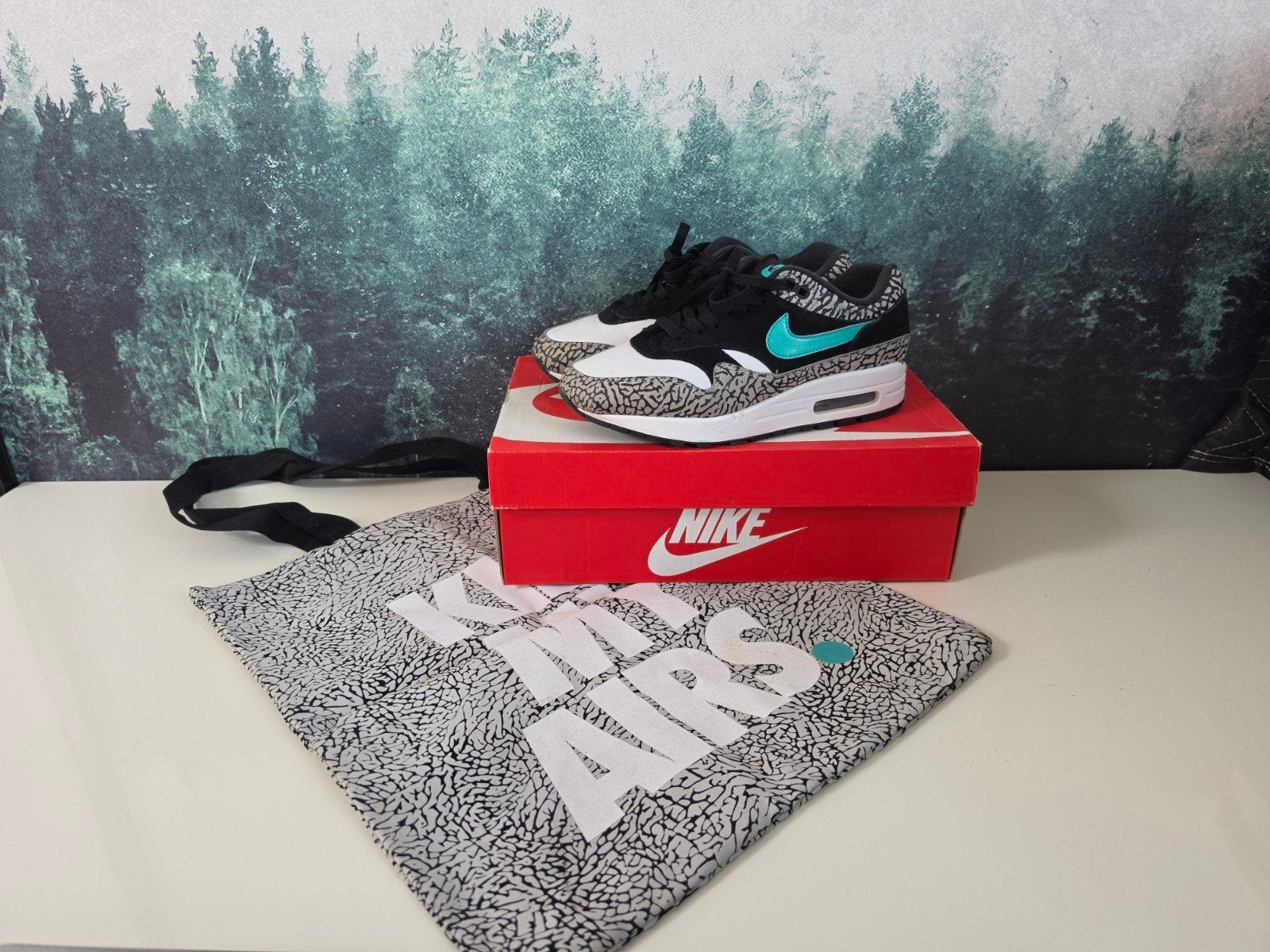 Nike Air Max 1 Premium Retro Elephant Print (Maat 38.5), Kleding | Heren, Schoenen, Ophalen of Verzenden, Zo goed als nieuw, Zwart
