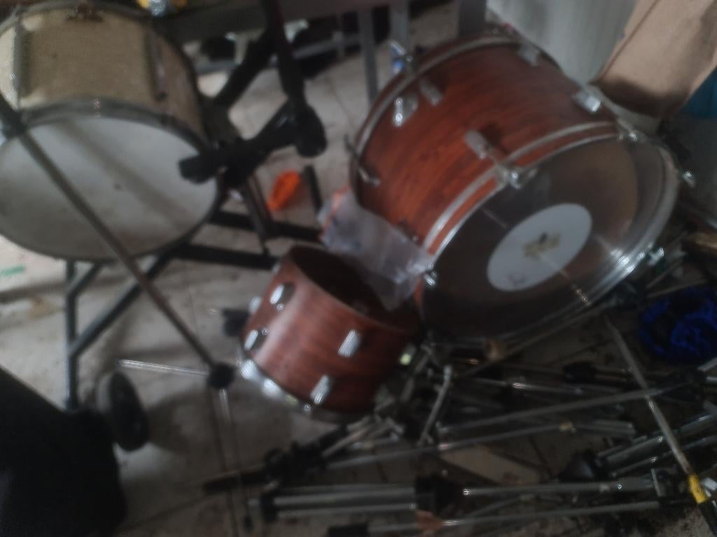 Trommels o.a. Pearl uit 1972 .ook elrctronisch etc 65 euro, Muziek en Instrumenten, Drumstellen en Slagwerk, Ophalen of Verzenden