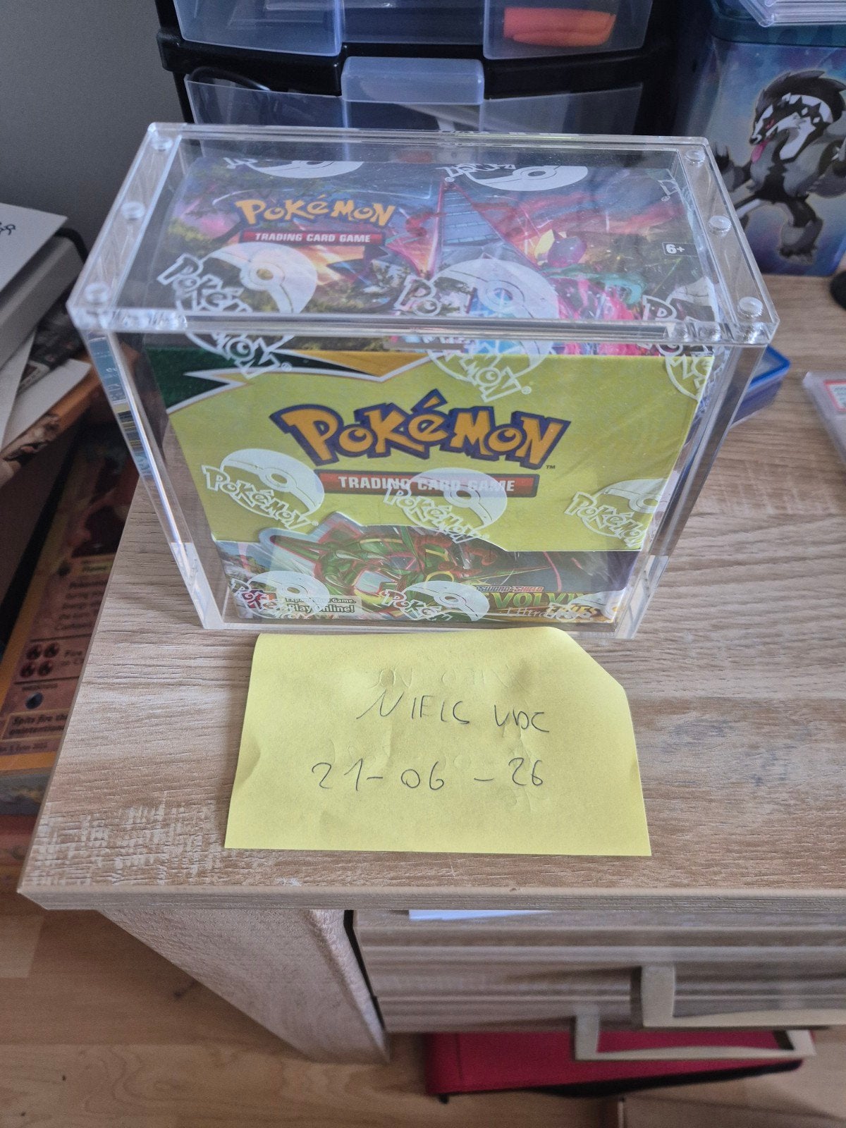 Pokemon evolving skies boosterbox, Ophalen of Verzenden, Nieuw, Boosterbox