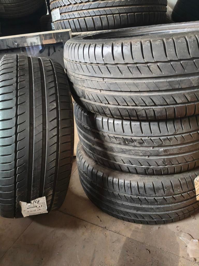 4 x 205/60/16. En 3 x 215/65/16  3 x 225/55/16. 93W, Auto-onderdelen, Banden en Velgen, Ophalen, Bestelwagen, 17 inch, Band(en)