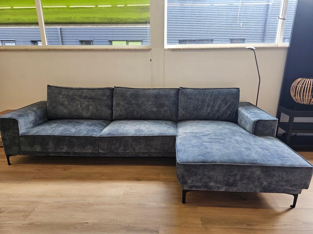 Hoekbank - Velvet - Petrol, Zo goed als nieuw, Info@homefriesland.nl, Kelvinstraat 6 8912BA, Home Friesland