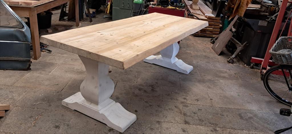 Robuuste kloostertafel boomstam tafel, Huis en Inrichting, Tafels | Eettafels, Landelijk, Robuust, Zo goed als nieuw, 150 tot 200 cm