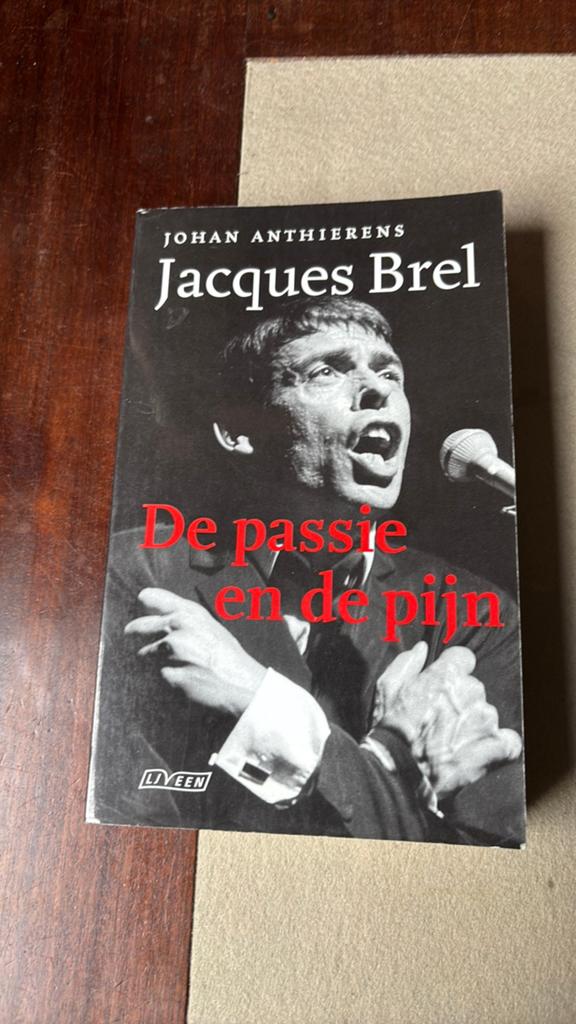 - Jacques Brel - de passie en de pijn - biografie, Ophalen of Verzenden, Zo goed als nieuw, J. Anthierens, Sport