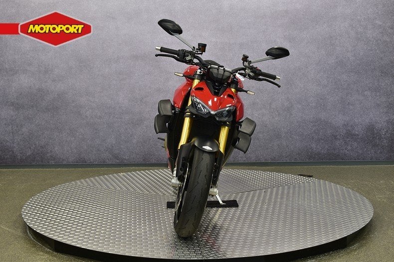 Ducati Streetfighter V 4 S (bj 2023), Ducatie Nederland, Dorpsstraat 1
1111 AZ  Soest, NL, Bedrijf, Info@ducatinederland.nl