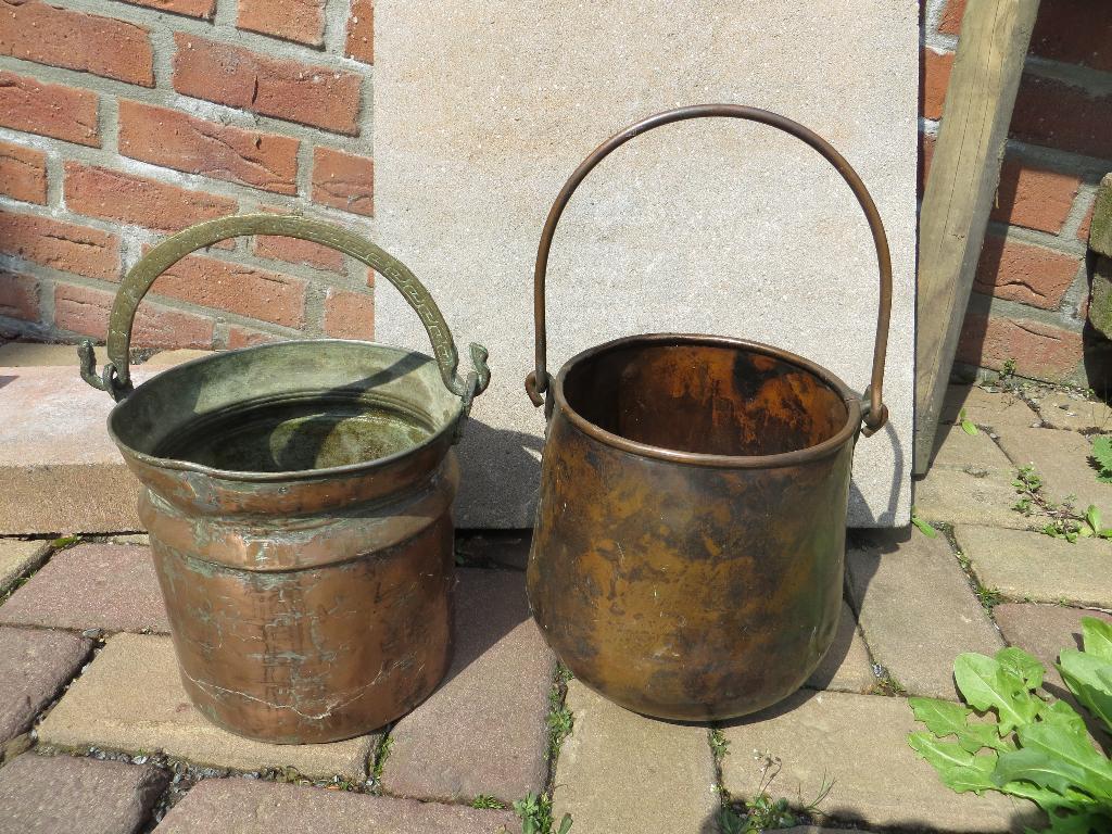 twee antieke koperen/messing emmertjes, Ophalen of Verzenden, Koper