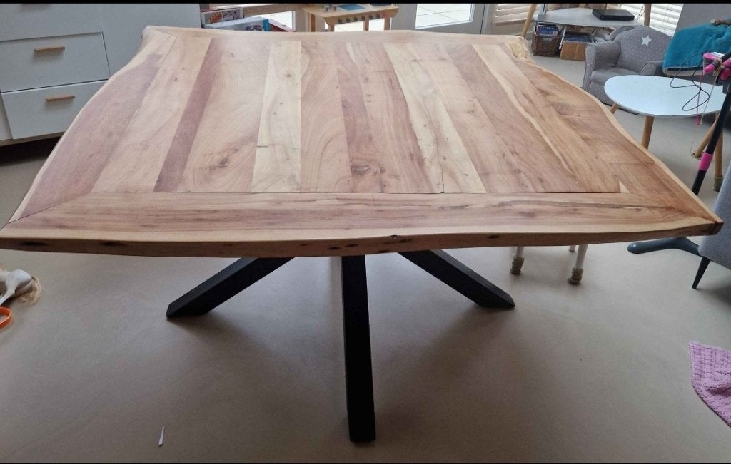 Square dining table "Tower living soria", 150 tot 200 cm, Vierkant, Zo goed als nieuw, Vijf personen of meer