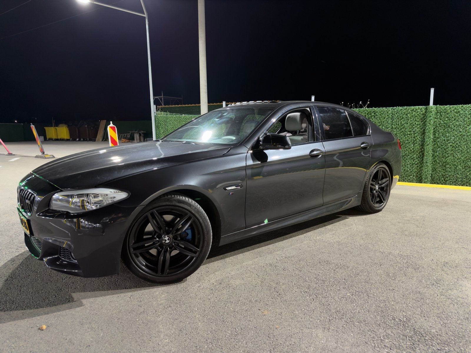Foto 4 van BMW 5-Serie 520i 184pk Aut. 2013 Grijs