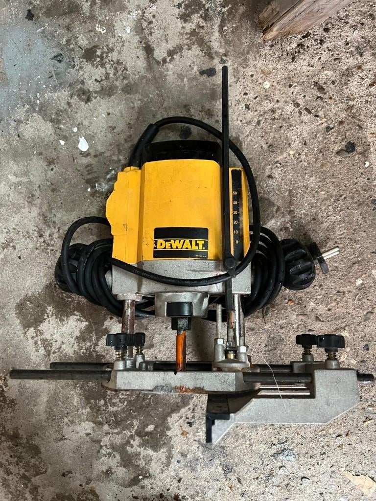 Bovenfrees De Walt, Doe-het-zelf en Verbouw, Ophalen, Gebruikt, Bovenfrees, DeWALT