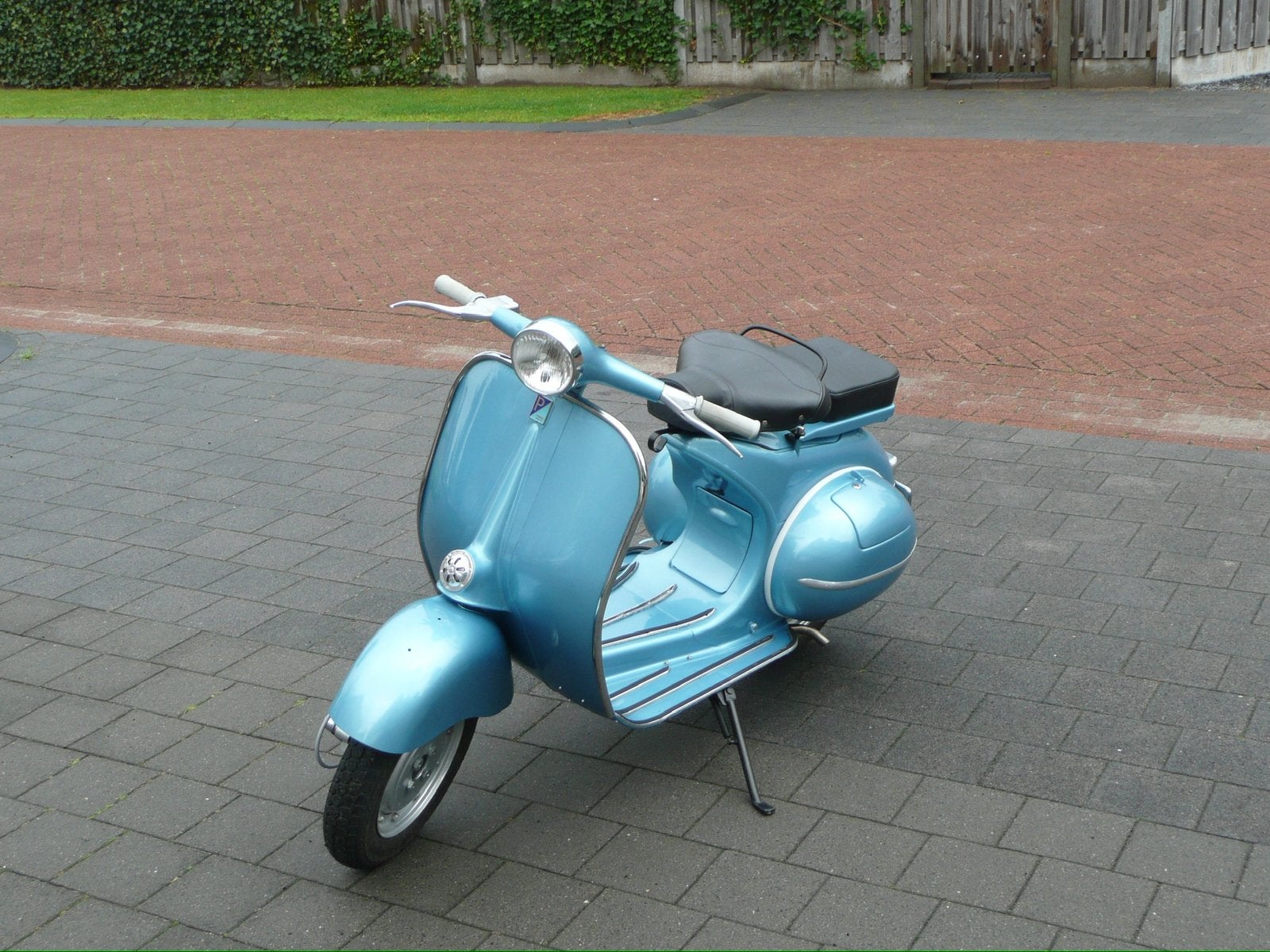 Gezocht vespa GL VGL1T 1958, Fietsen en Brommers, Gebruikt, Overige modellen, Ophalen of Verzenden, Benzine