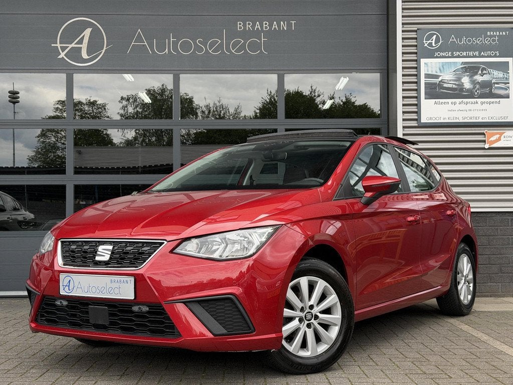 SEAT Ibiza 1.0 TSI Style CarPlay Pano Camera, Stof, Gebruikt, 95 pk, Ibiza