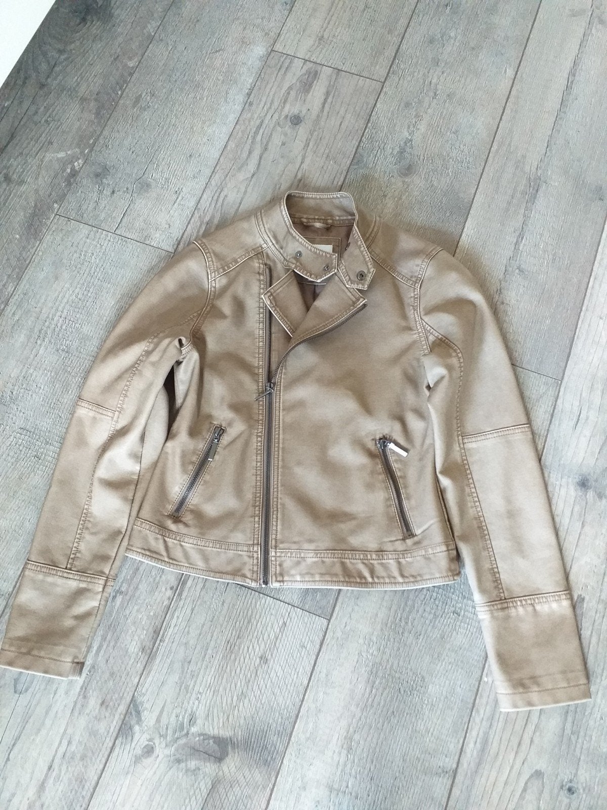 Stijlvol leren jackje, Maat 38/40 (M), Beige, Ophalen of Verzenden, Onbekend