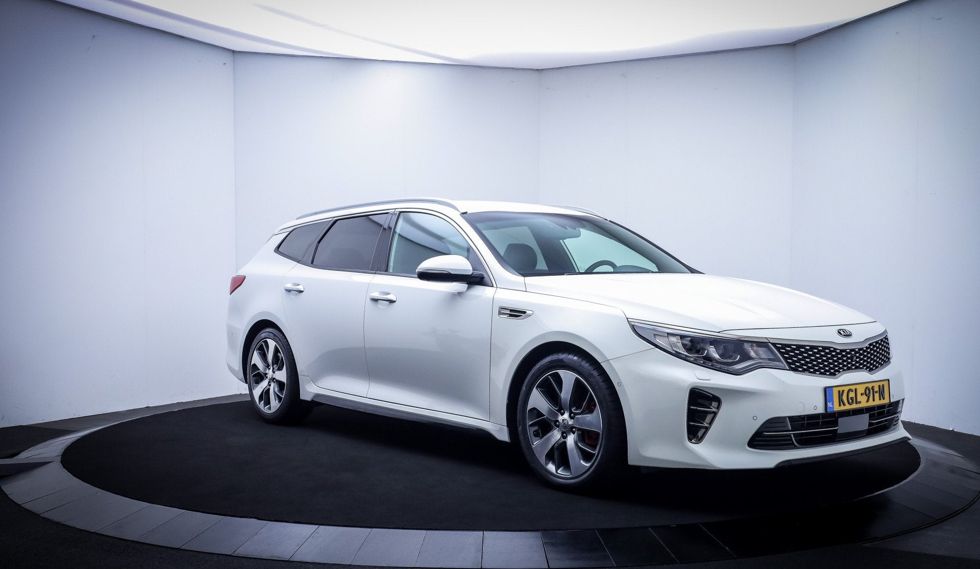 Kia Optima Sportswagon 2.0T-GDi 245Pk GT EXCLUSIVE LEDER | Z, Auto's, Kia, 1998 cc, Zwart, 4 cilinders, Wit