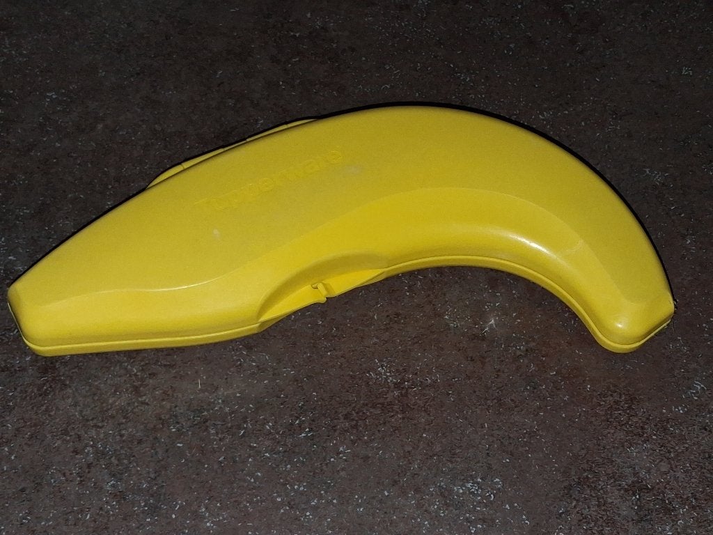 Tuppetware banaan meeneem doos, Huis en Inrichting, Keuken | Tupperware, Overige typen, Ophalen of Verzenden