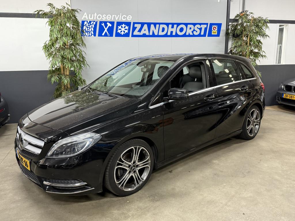 Mercedes-Benz B-Klasse 180 Ambition // Leer (bj 2013), Auto's, 1325 kg, Gebruikt, 4 cilinders, Bi-Xenon koplampen