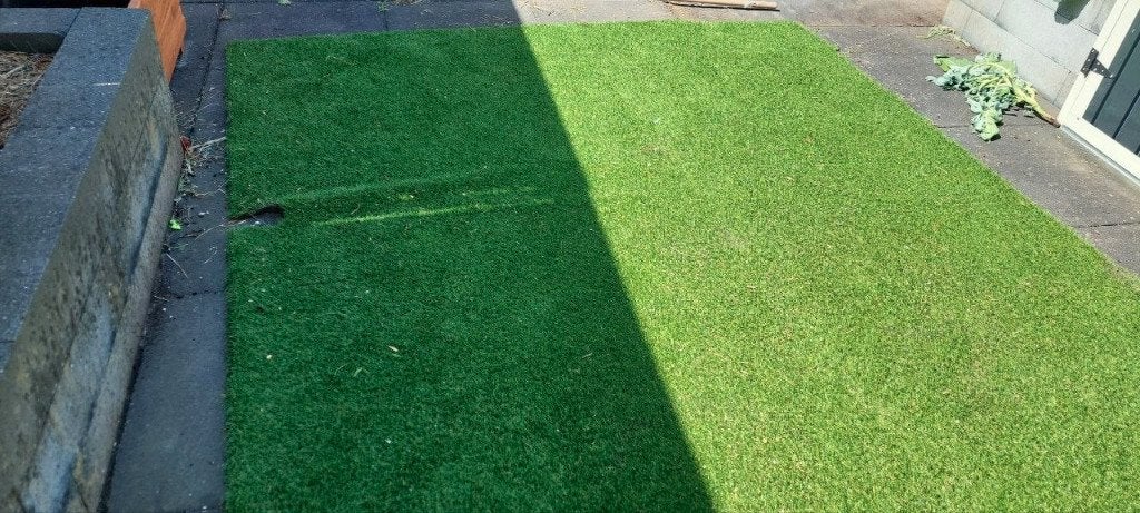 Kunstgras set - 228 cm x 303 cm incl. onderdoek en haken, Tuin en Terras, Ophalen, Zo goed als nieuw, Minder dan 10 m², Kunstgras