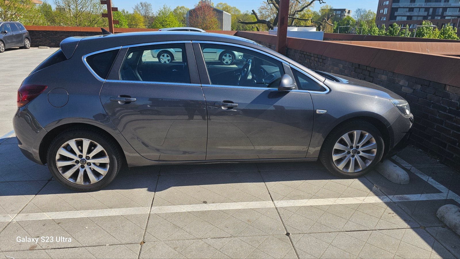 Opel Astra 1.4 Turbo Ecotec 103KW 5-D 2011 Grijs, Auto's, Voorwielaandrijving, 680 kg, 4 cilinders, Handgeschakeld