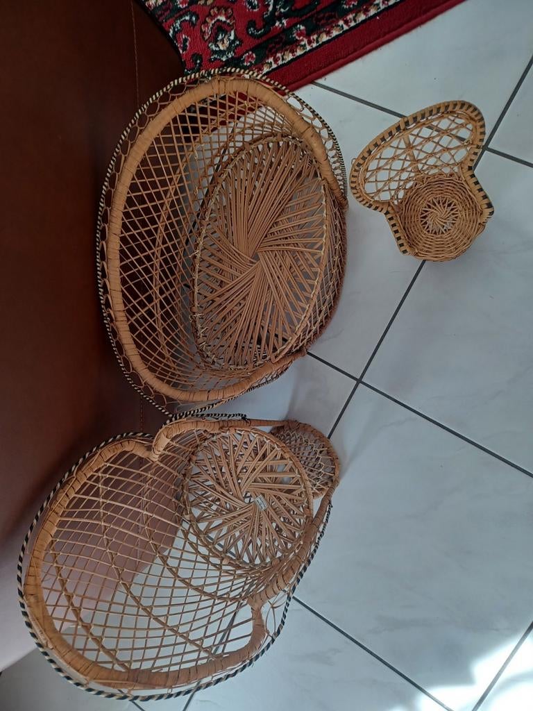 Poppen rotan set bankje en stoeltjes, Ophalen, Bord