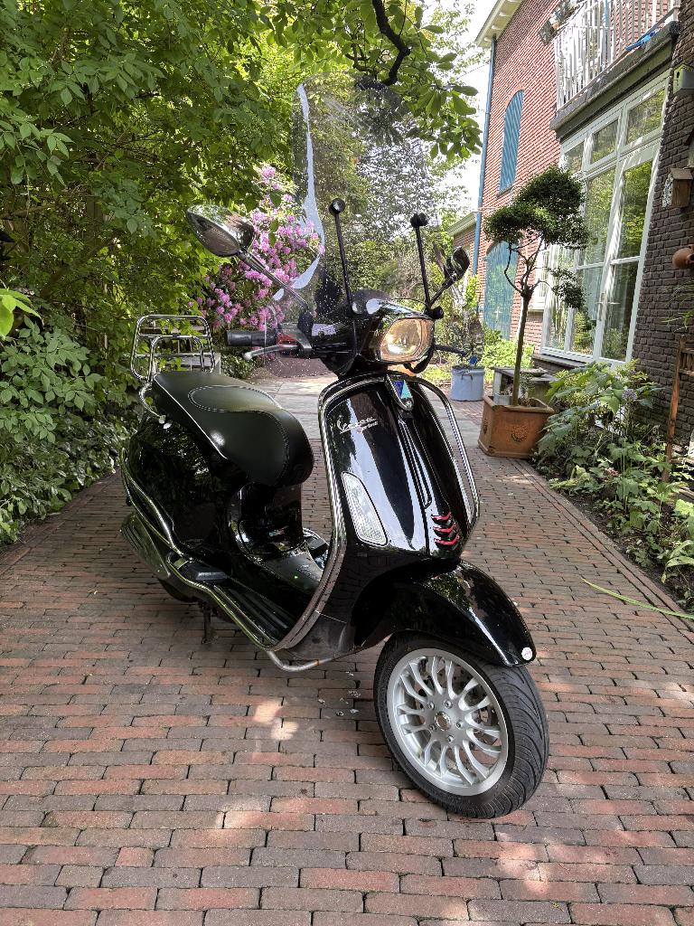 Zwart Vespa Sprint | Incl. valbeugels + gratis voorrekje, Ophalen, Gebruikt, Vespa