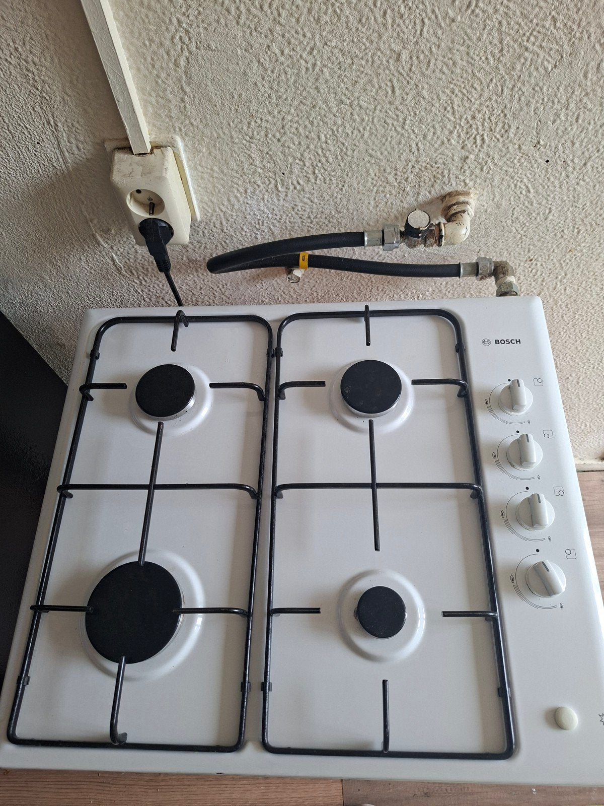 Bosch gaskookplaat, Ophalen, Gebruikt, Minder dan 85 cm, 4 kookzones