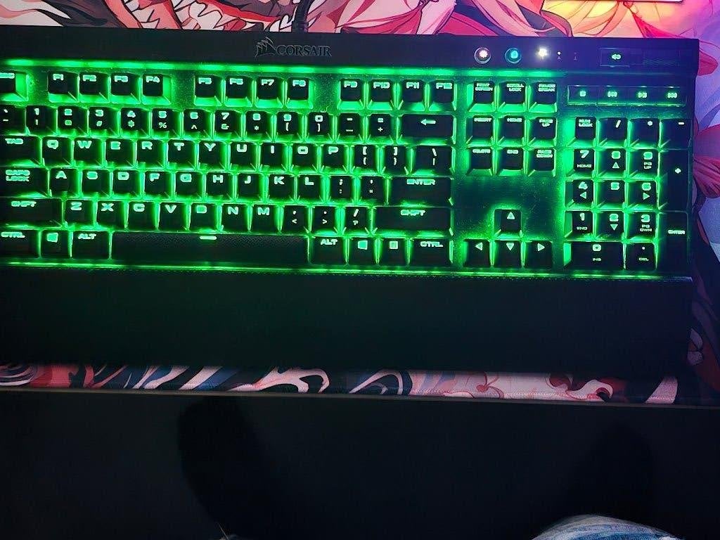 Corsair K70 LUX RGB, Ophalen of Verzenden, Zo goed als nieuw, Qwerty, Gaming toetsenbord