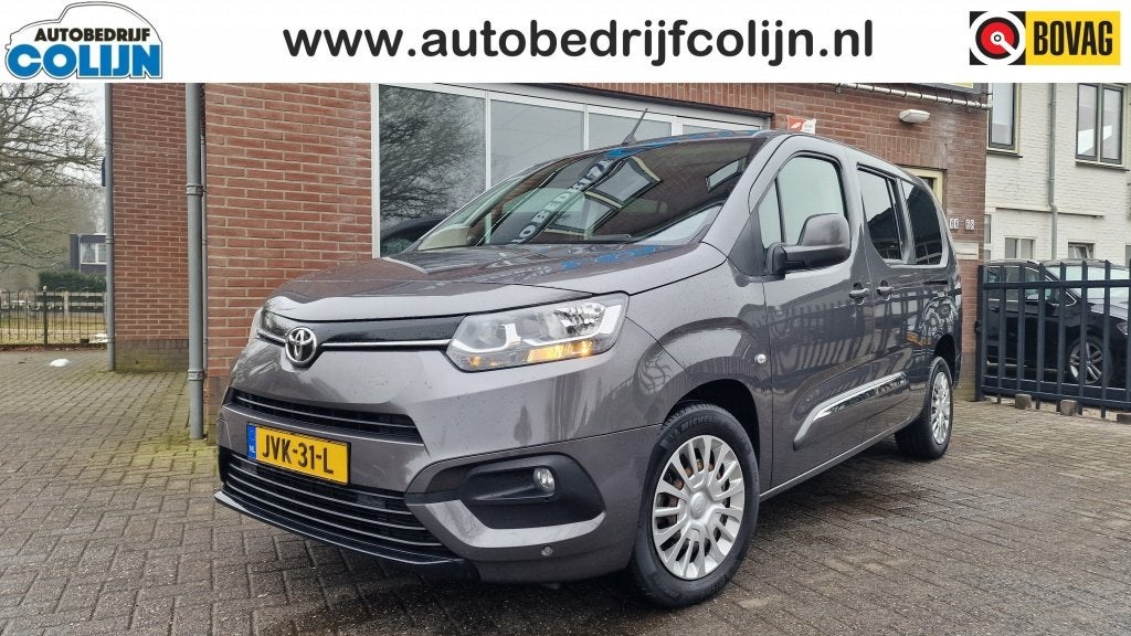 Toyota PROACE CITY Verso 1.2 Turbo Live L2 7 Pers Long, Stoe, Auto's, Toyota, Keurmerk '100% Onderhouden', Stof, Gebruikt, 1199 cc