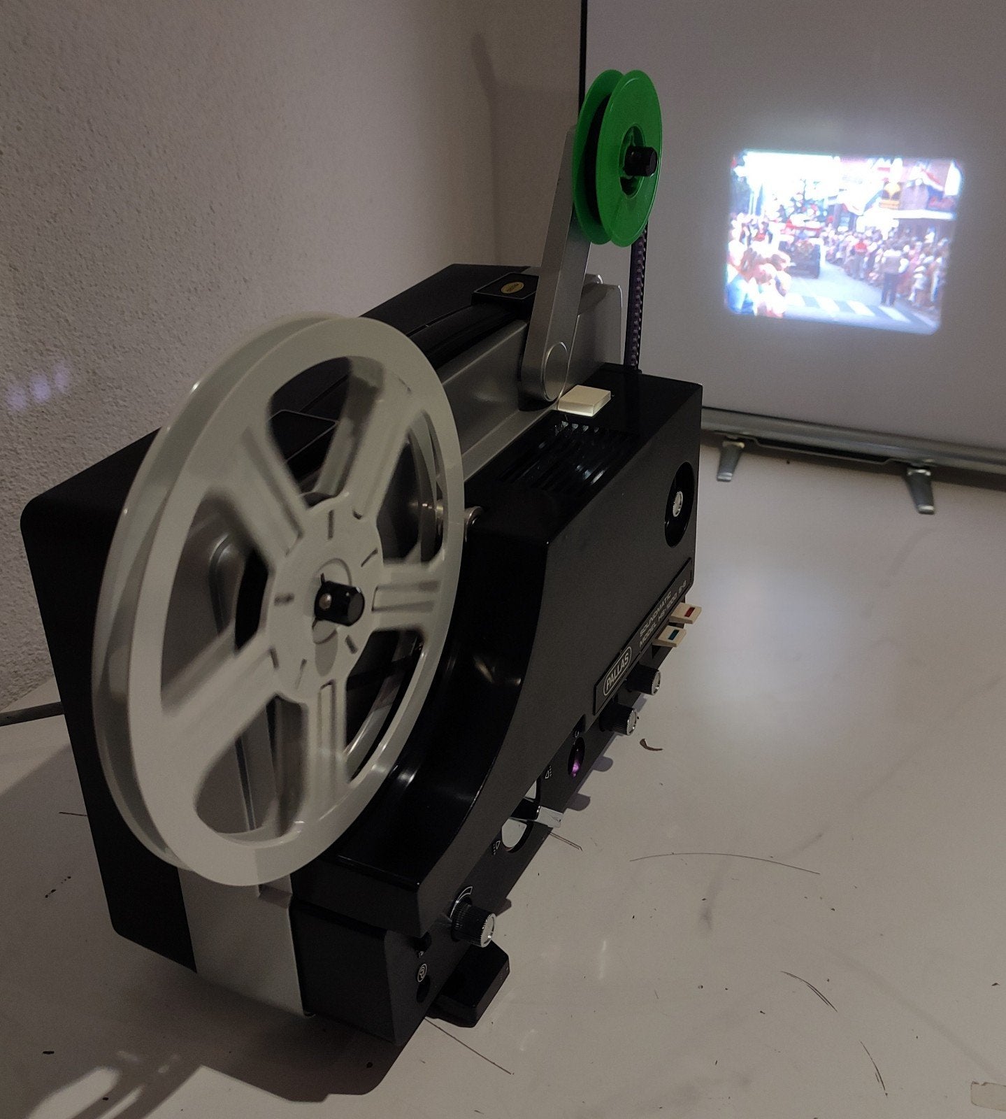PALLAS HS 1200 SUPER 8 FILMPROJECTOR met GELUID in DOOS, Audio, Tv en Foto, Filmrollen, Ophalen of Verzenden, 8mm film