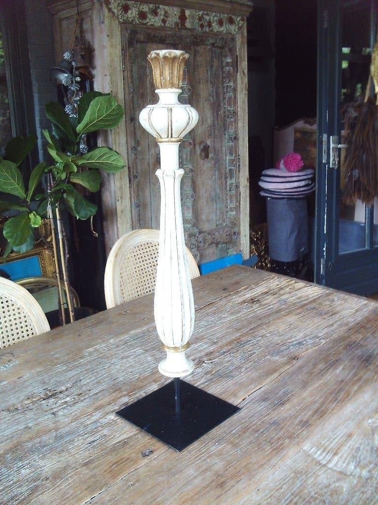 Oud Brocante houten ornament op metalen voet, 69 cm hoog, Huis en Inrichting, Hout, Beige, Ophalen of Verzenden, Gebruikt