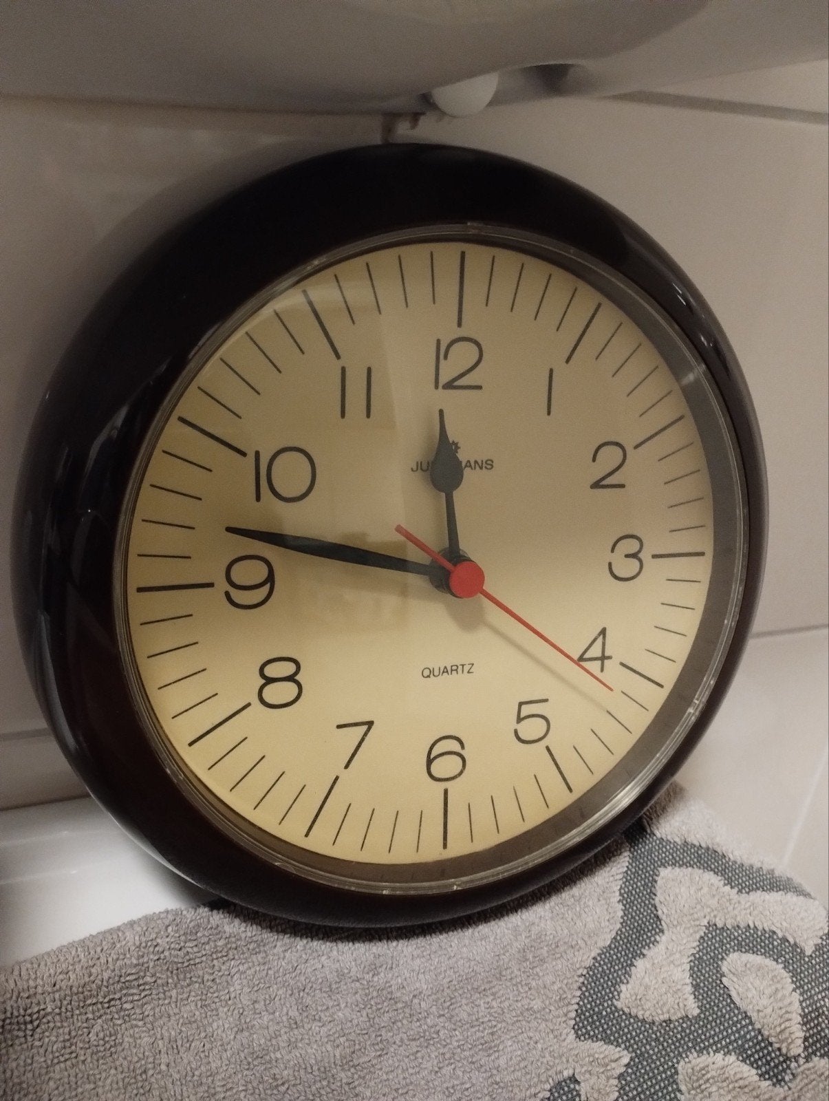 Vintage jaren zeventig Junghans quartz wandklok, Ophalen, Gebruikt, Wandklok