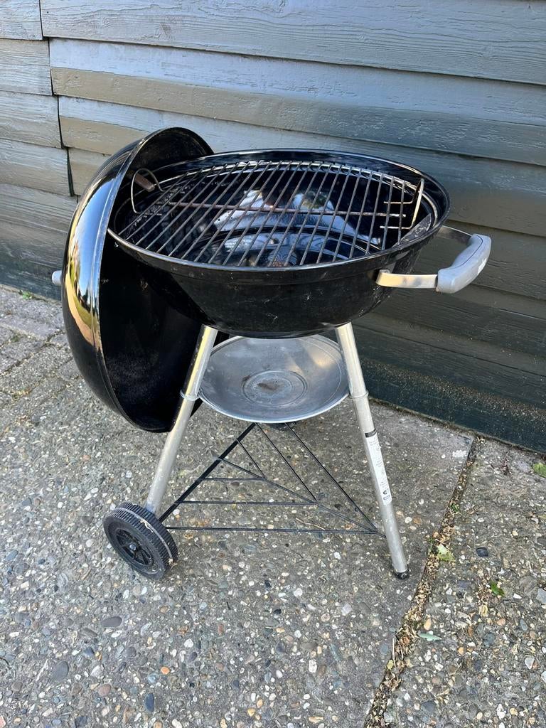 Weber Compact Kettle Ø 47 cm, Ophalen, Gebruikt