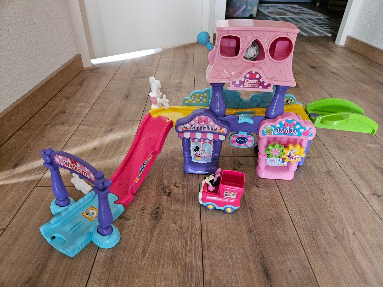 VTech Toet Toet Auto's Minnie Mouse IJssalon Speelset, Ophalen, Gebruikt, 2 tot 4 jaar