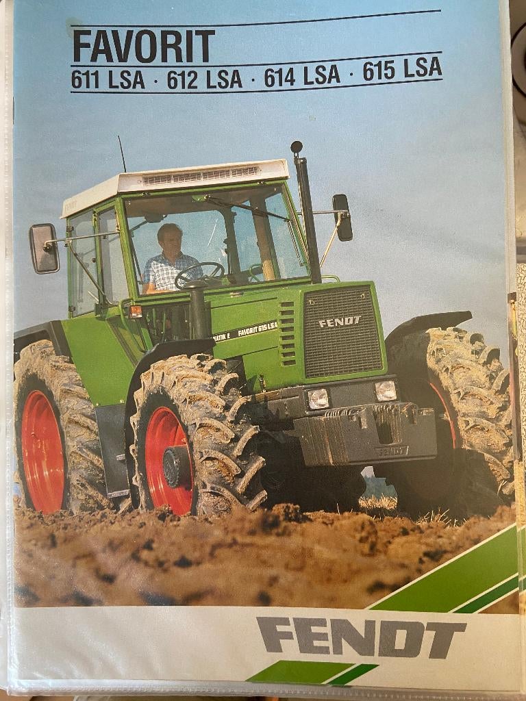 Tractorfolders, Boeken, Catalogussen en Folders, Zo goed als nieuw, Folder, Ophalen of Verzenden