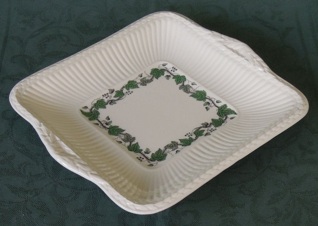 Nr PP46: 1 Wedgwood Stratford koekjesschaal, Landelijk/Boerenbont, Ophalen of Verzenden, Wedgwood., Tweedehands onbekend