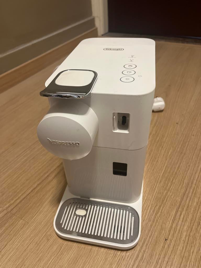 Nespresso De'Longhi Inissia Koffiezetapparaat Wit, Witgoed en Apparatuur, Koffiezetapparaten, Gebruikt, Koffiemachine, Ophalen of Verzenden