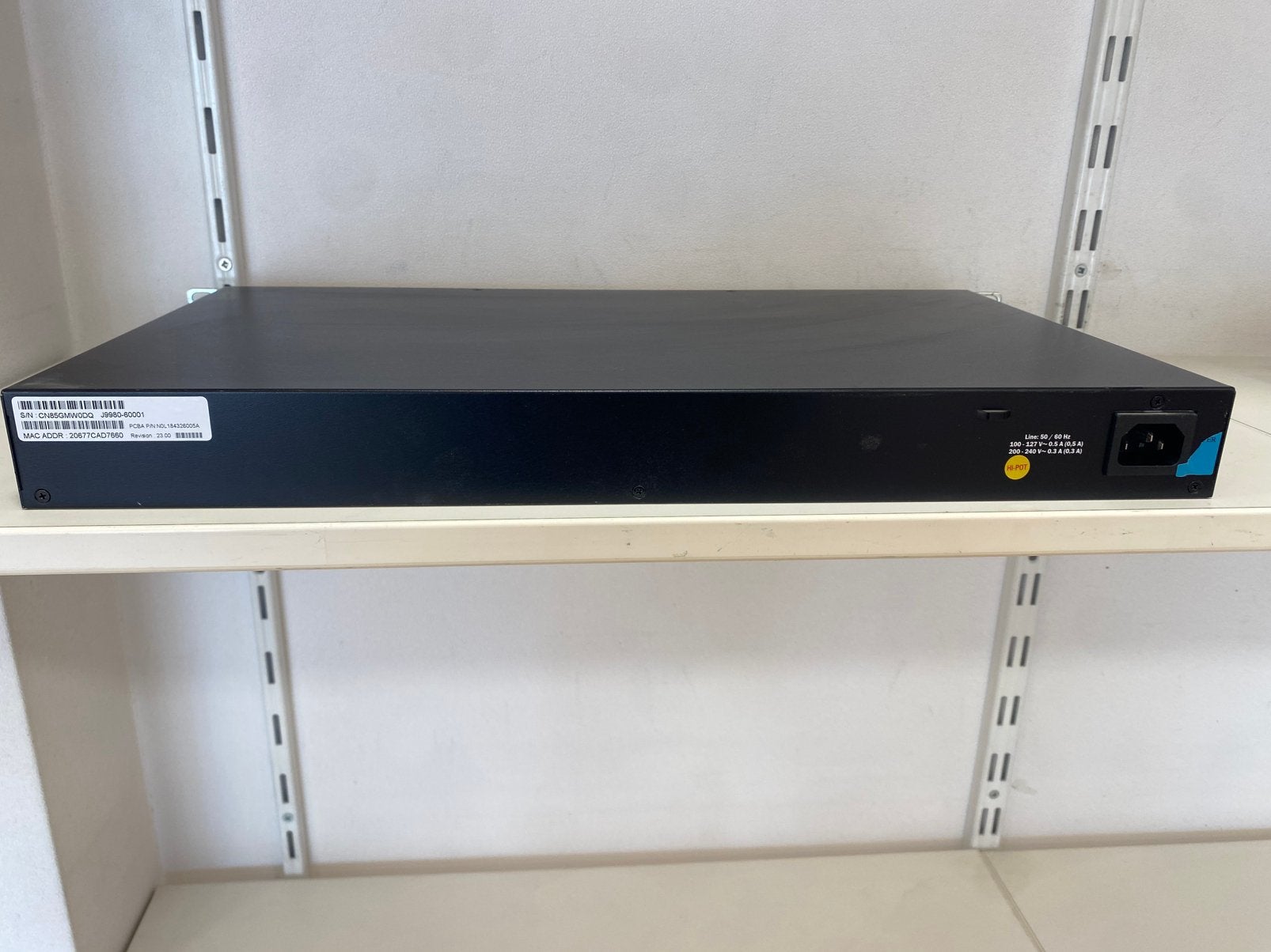 OfficeConnect 1920 24  & cisco 900 isr, Computers en Software, Netwerk switches, Gebruikt, Ophalen of Verzenden
