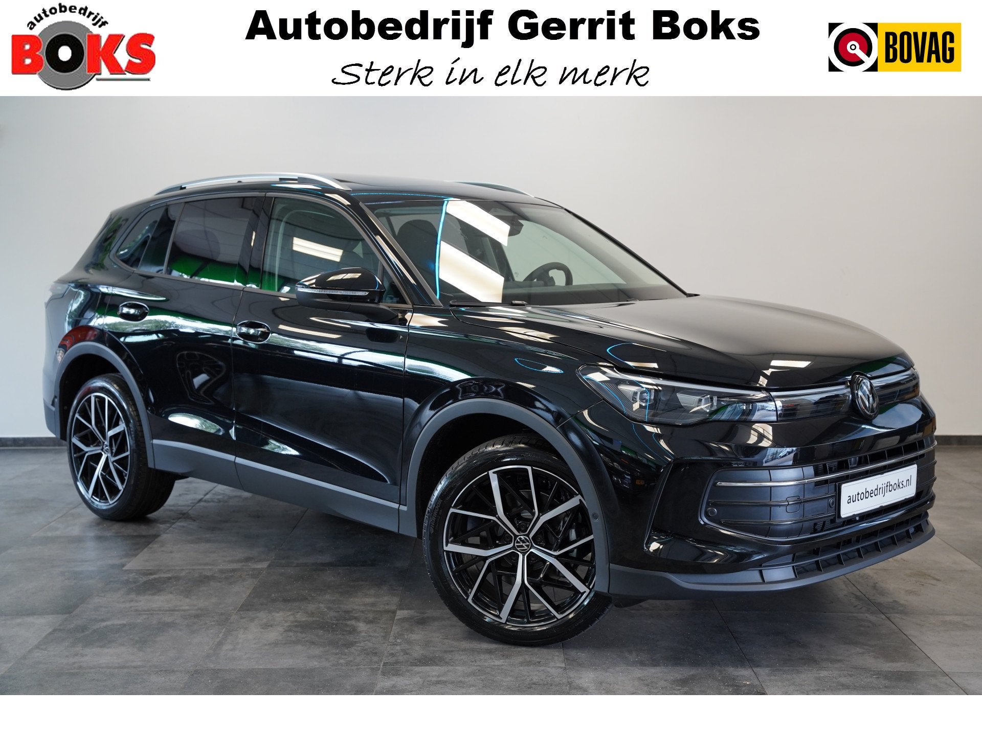 Volkswagen Tiguan 1.5 eHybrid Life Park/Trailer Assist IQ li, Auto's, Stof, Zwart, Plug-in hybride, Bedrijf