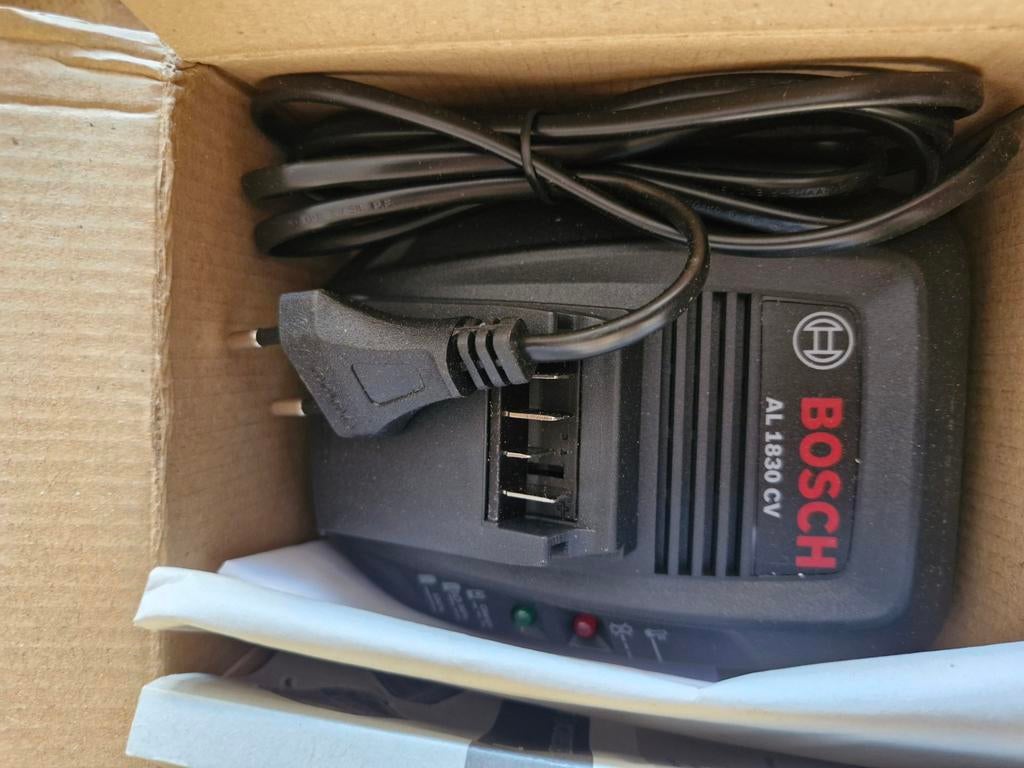 Bosch AL 1830 CV Snellader voor 14.4V-18V Li-Ion Accu's, Doe-het-zelf en Verbouw, Gereedschap | Machine-onderdelen en Toebehoren