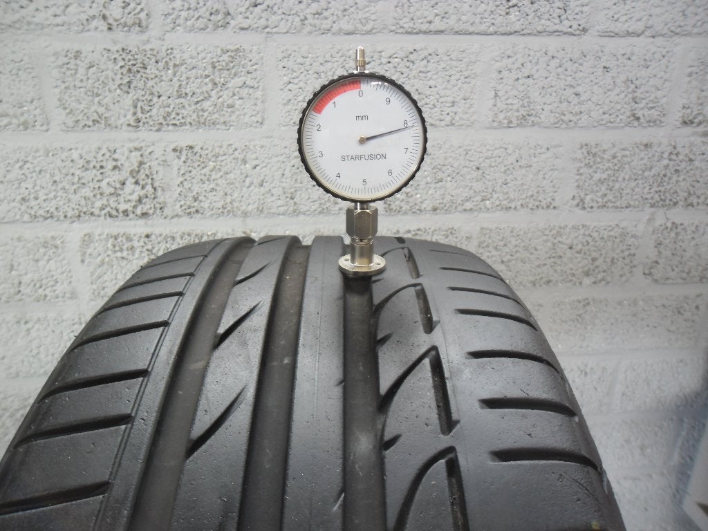 225 40 18 demobanden bridgestone potenza s001 met 7,7 mm, 18 inch, Banden en Velgen, Ophalen of Verzenden, Zomerbanden