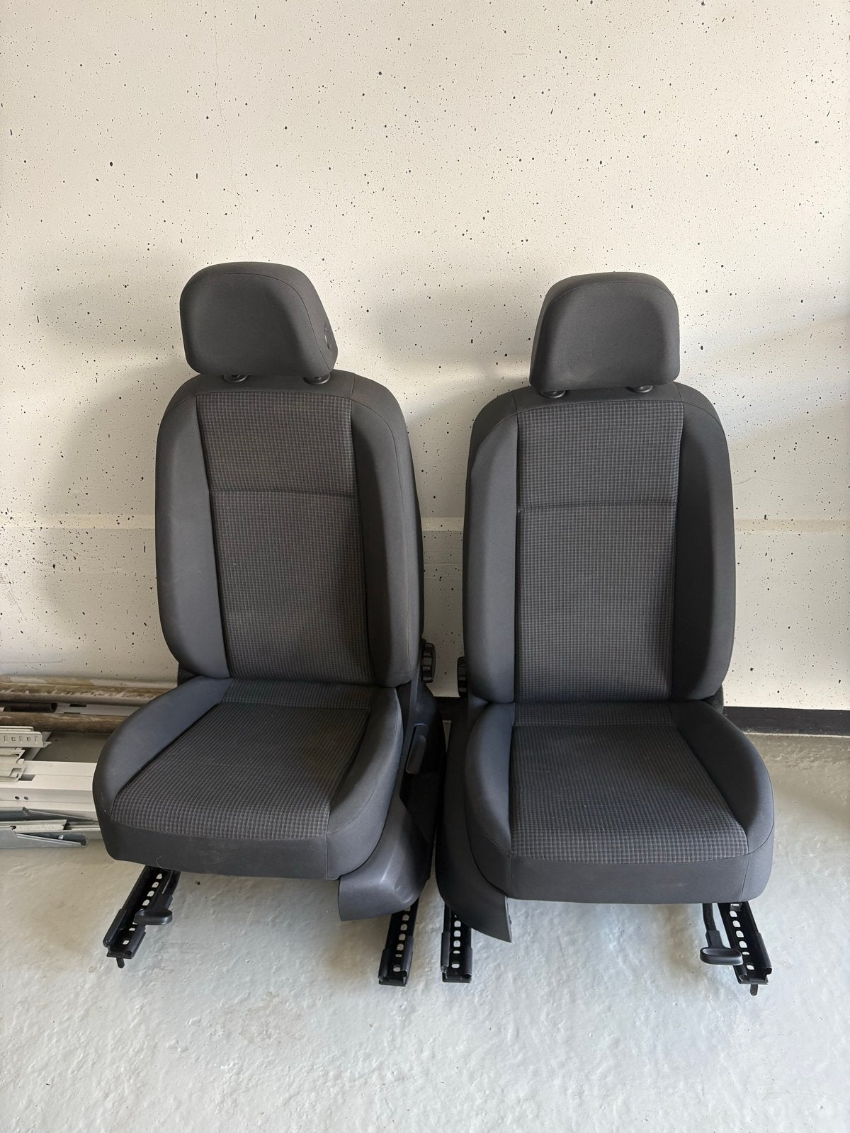 Volkswagen Caddy stoelen nieuw model 2021, Auto-onderdelen, Ophalen, Gebruikt, Volkswagen