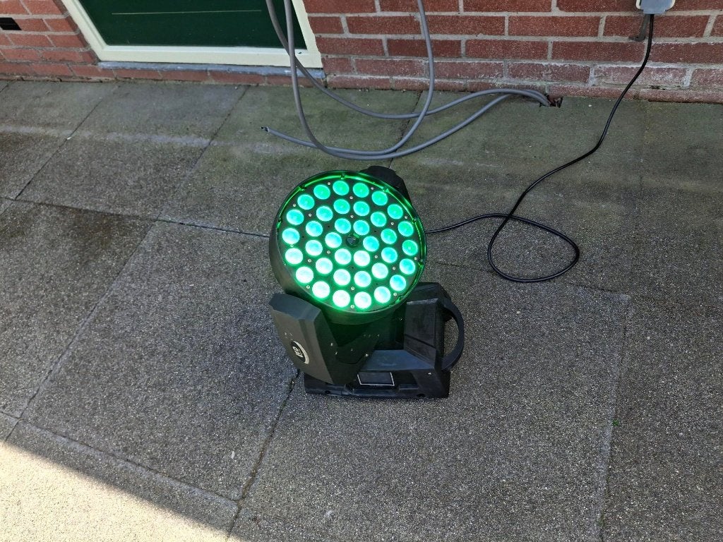 Feestlicht RGBW moving head Discolamp, Muziek en Instrumenten, Licht en Laser, Gebruikt, Licht, Kleur, Ophalen