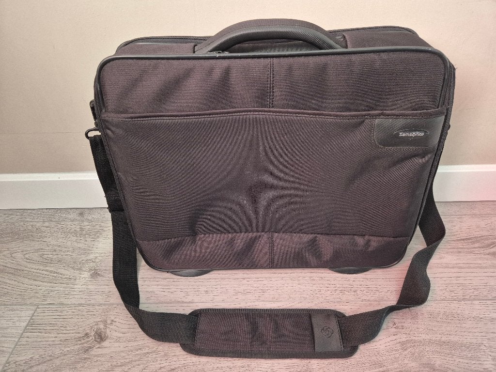 Samsonite laptoptas, 17 inch of meer, Tabletvak, Ophalen of Verzenden, Zo goed als nieuw