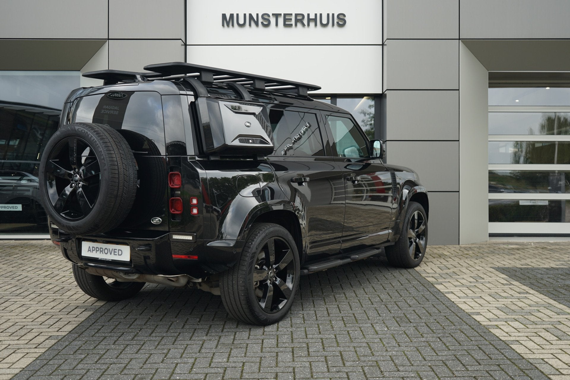 Land Rover Defender 110 2.0 P400e 110 X-Dynamic SE | Lier |, Auto's, Automaat, Gebruikt, 4 cilinders, 38 km/l