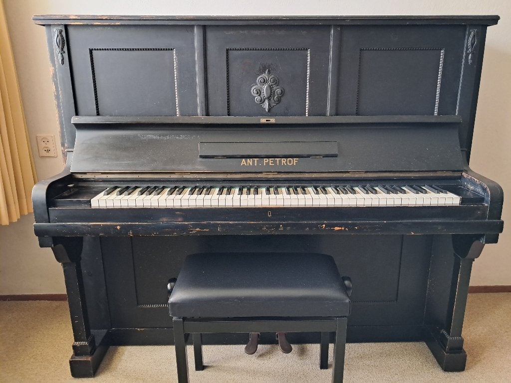 Ant. Petrof Piano - Zwart, Warme Klank, Jaarlijks Gestemd, Ophalen, Gebruikt, Zwart, Piano