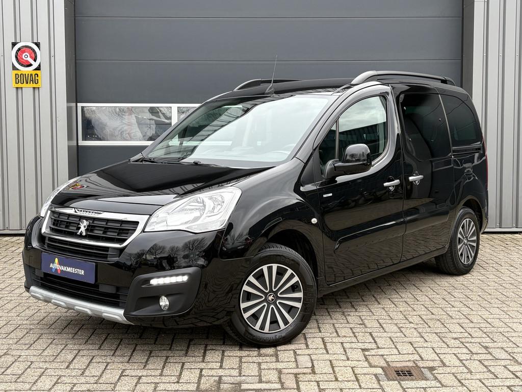 Peugeot Partner Tepee 1.2 PureTech Active | Navi | Carplay |, Voorwielaandrijving, 12 maanden, Stof, Gebruikt
