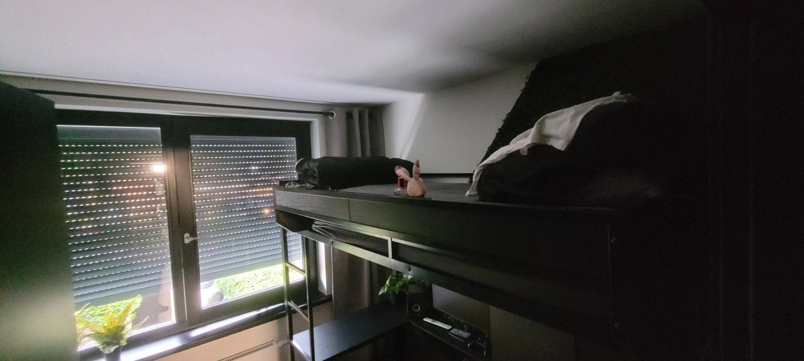 Hoogslaper zwart  1 persoons  bijna Nieuw !, Huis en Inrichting, Slaapkamer | Stapelbedden en Hoogslapers, Eenpersoons, 160 tot 180 cm
