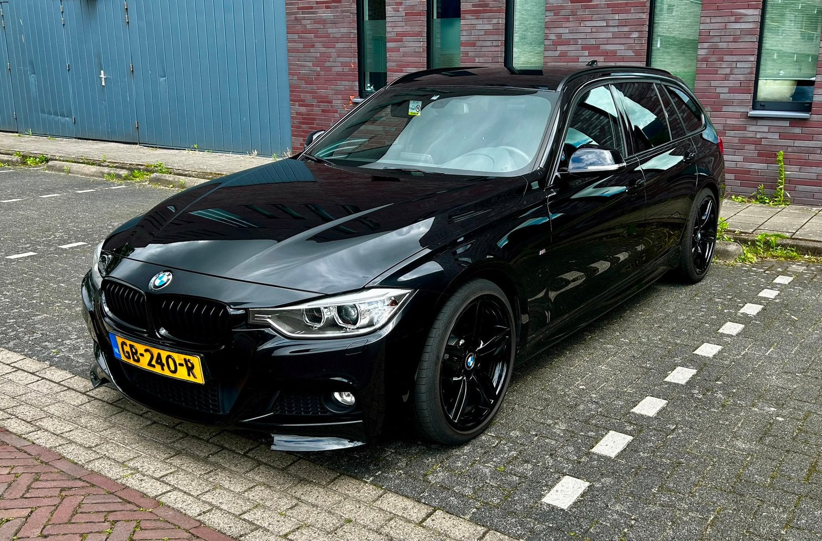 BMW 3-Serie 2.0 320I Touring AUT 2015 Zwart, Auto's, Achterwielaandrijving, 4 cilinders, Zwart, Origineel Nederlands