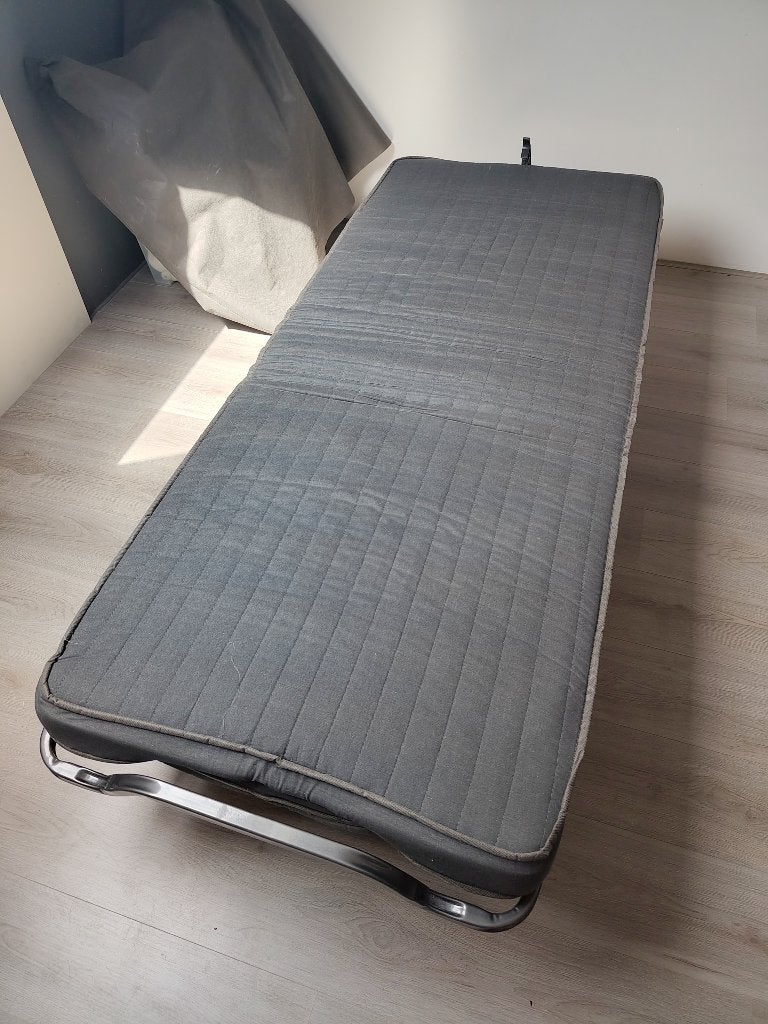 ~8jaar oud Lidl vouwbed te koop, Ophalen, Eenpersoons, Bruin, Zo goed als nieuw