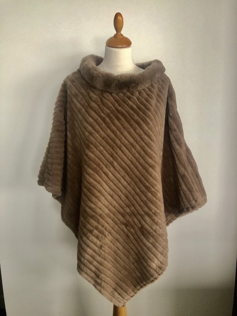 Poncho, Verzenden, Gedragen, Maat 38/40 (M), Beige