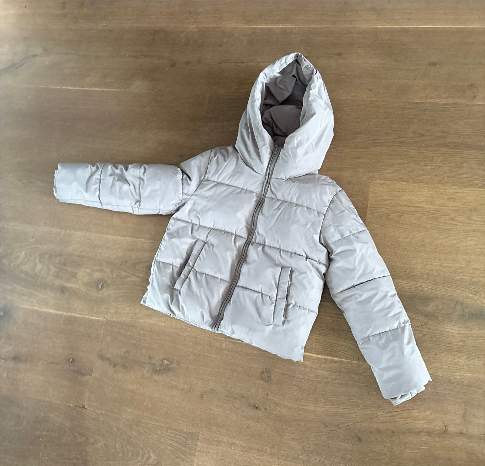 Stradivarius gewatteerde jas XS, Verzenden, Zo goed als nieuw, Maat 34 (XS) of kleiner, Grijs
