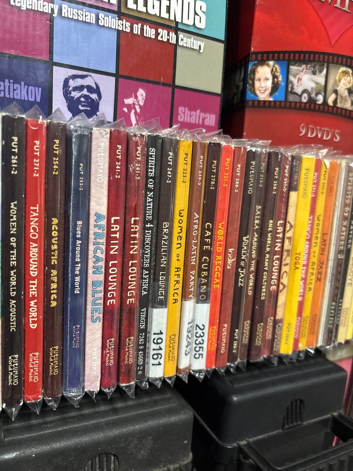 Grote collectie Putumayo World Music CD's - Diverse genres, Ophalen of Verzenden, Zo goed als nieuw, Inclusief boekje, Afrikaans