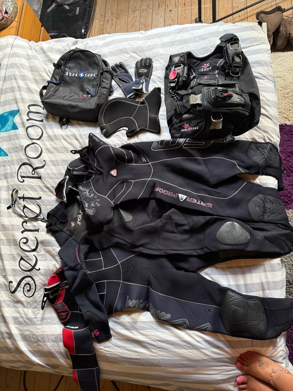 Complete Duikset: 3 Duikpakken, Trimvest, Handschoenen, Muts, Watersport en Boten, Duiken, Ophalen, Gebruikt, Overige typen